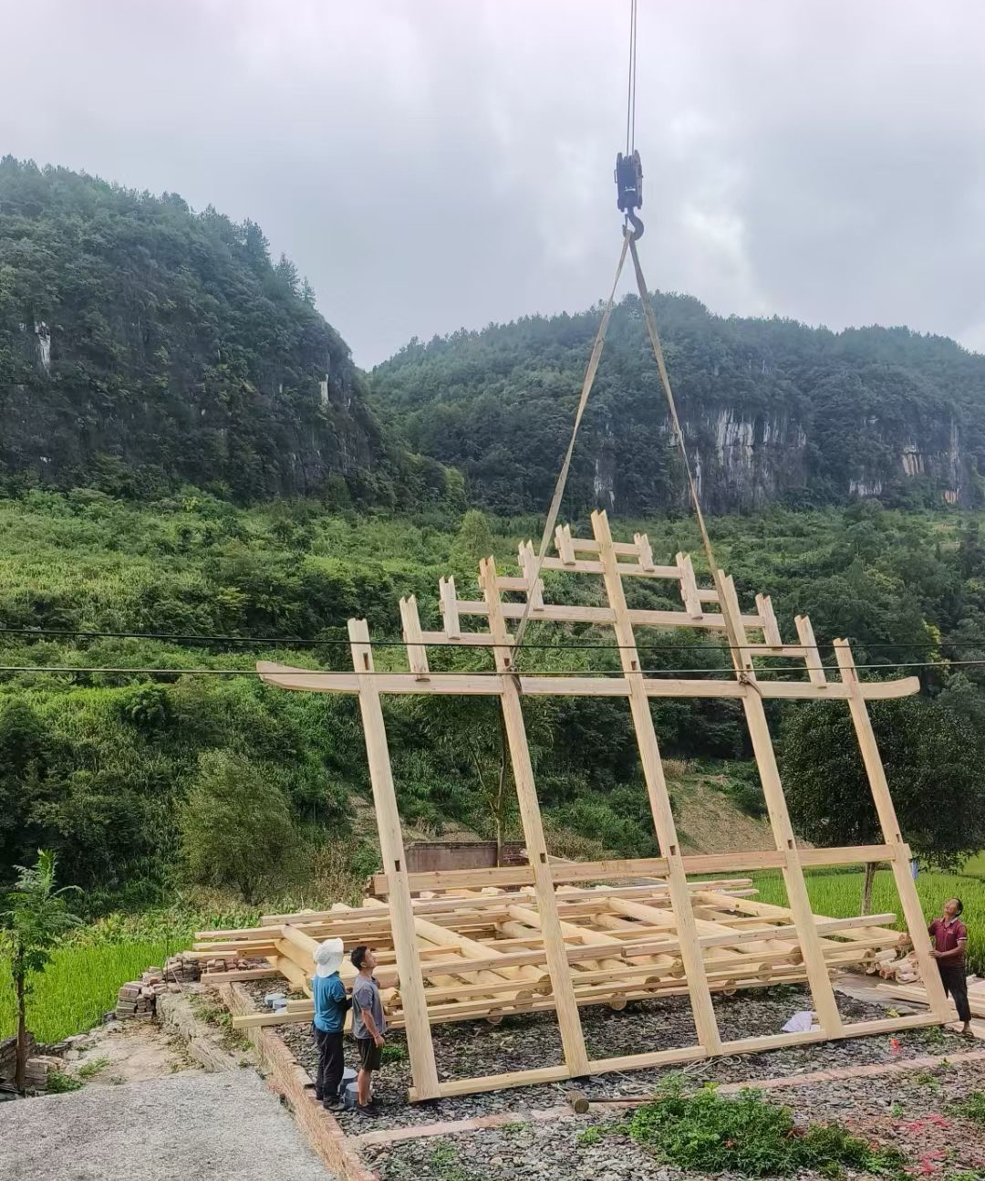 淮上区汽车吊出租公司怎么保证发动机散热问题