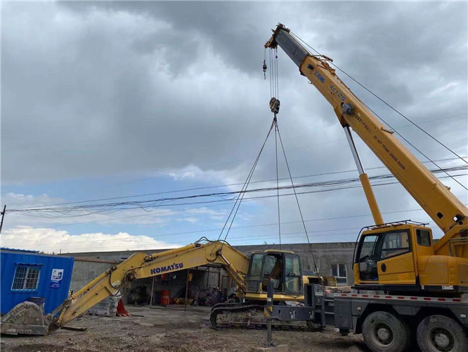 淮上区25吨吊车的工作半径是多少？